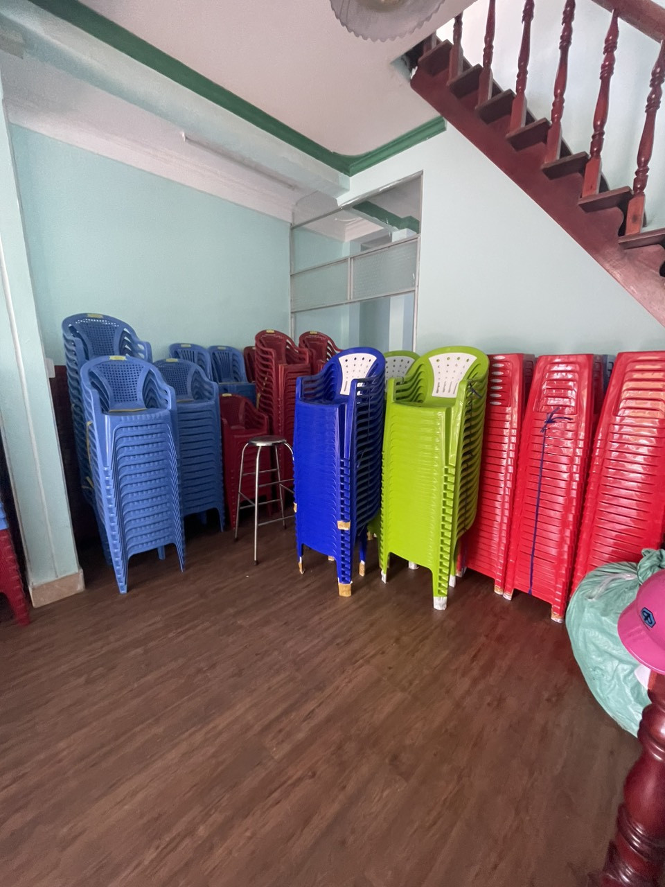 Bàn ghế 05 